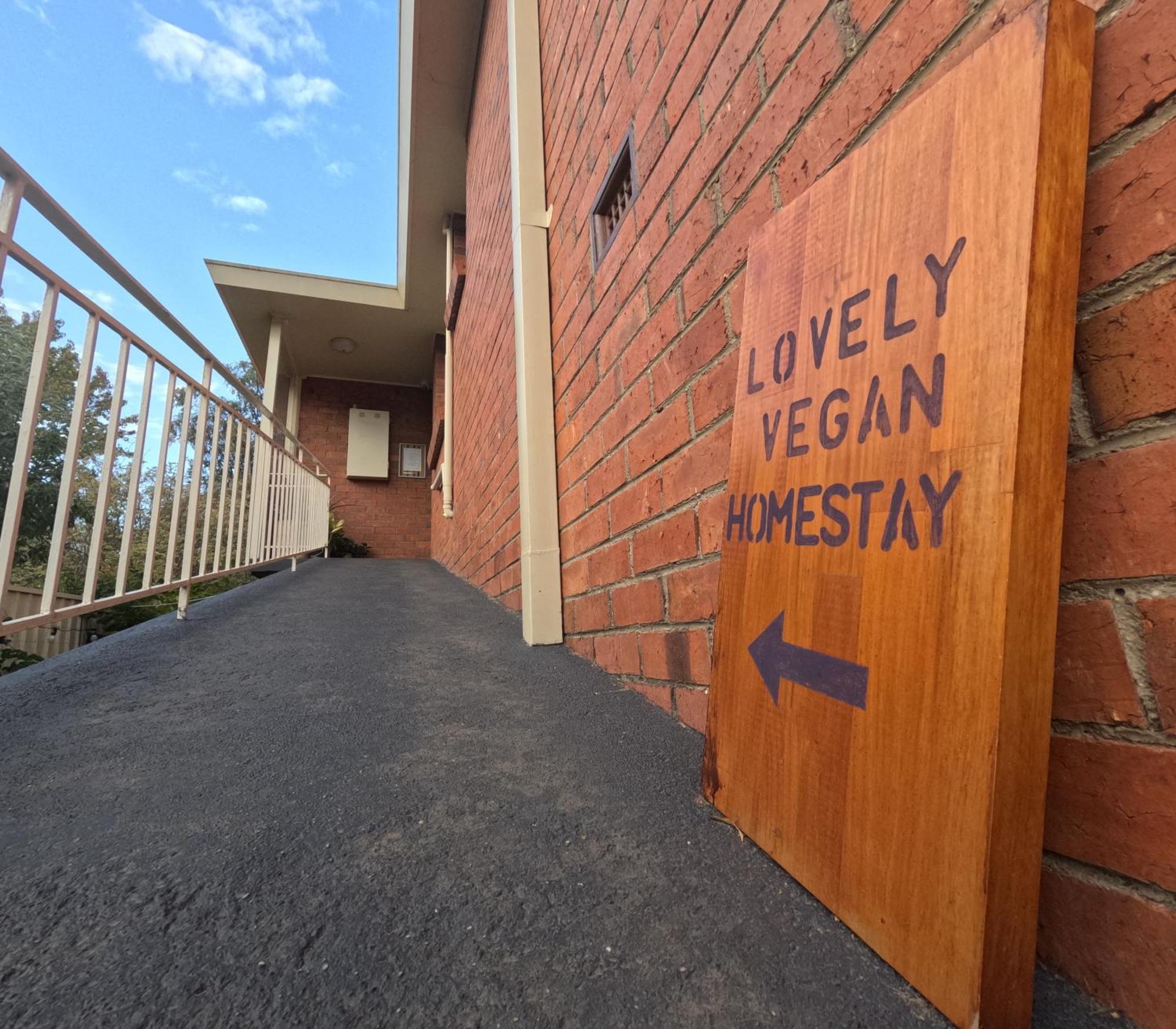 Lovely Budget Vegan Homestay Лонсестон Екстер'єр фото